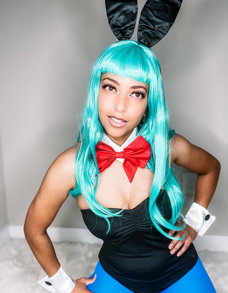 Domi Cosplay