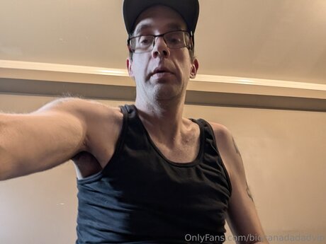 Photo nue de fuite OnlyFans de Bigcanadadadvip