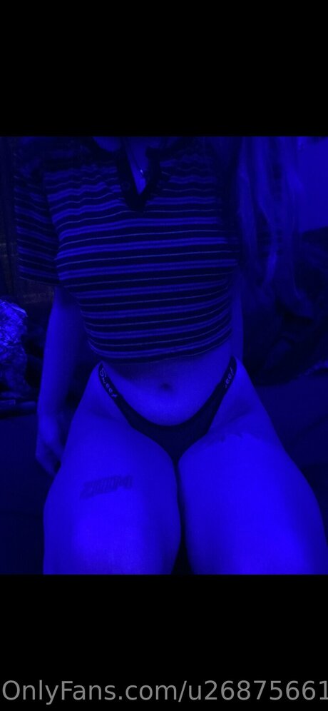Photo nue de fuite OnlyFans de Cass Robinson