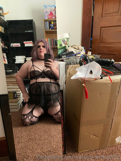 Photo nue de fuite OnlyFans de Sissy Erika001