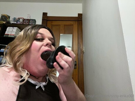 Sissy Erika001