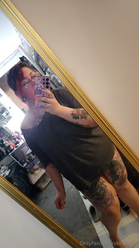 Bigtiddygothmommyuwu