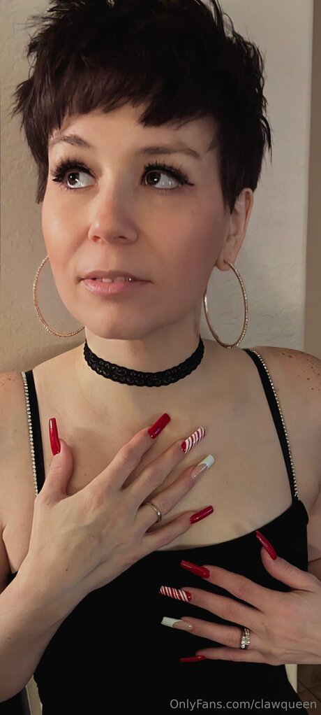 Clawqueen