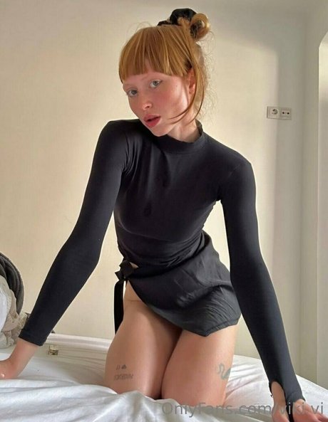 Photo nue de fuite OnlyFans de Vikivi