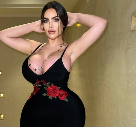 Photo nue de fuite OnlyFans de Noure Sahli