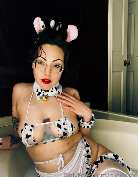 Photo nue de fuite OnlyFans de Rueeruee