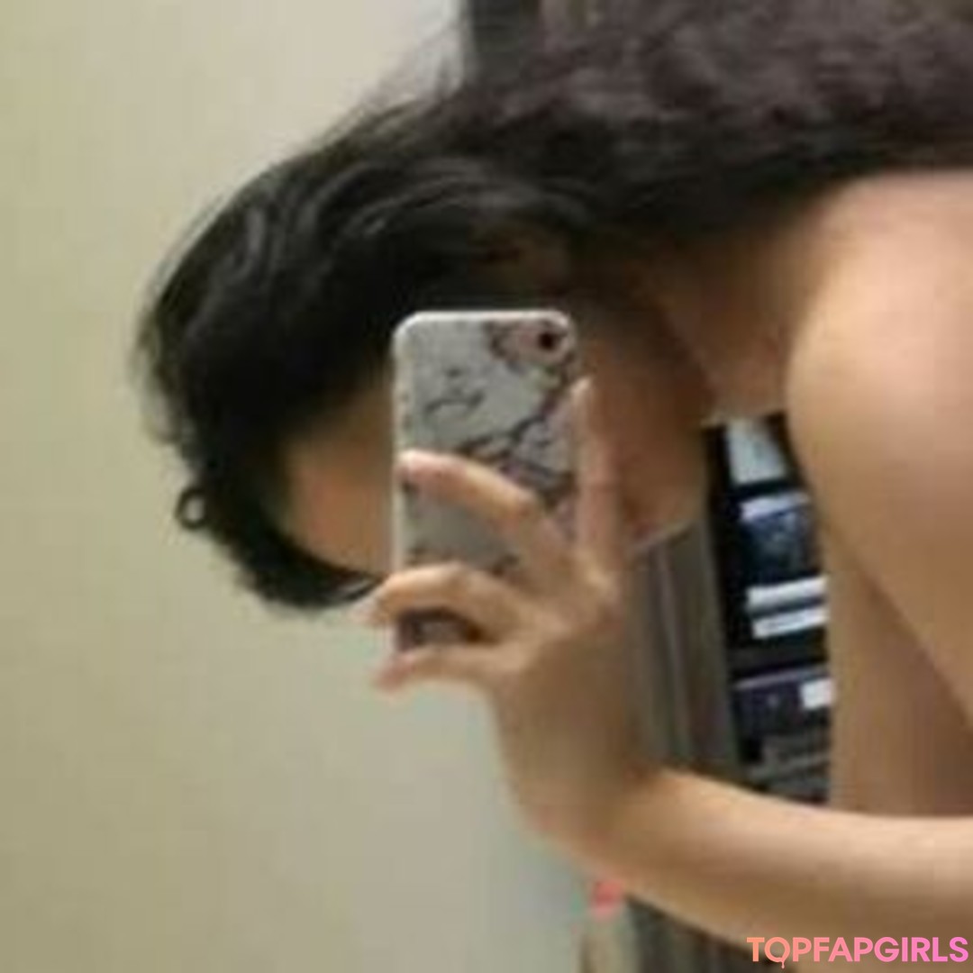 Photo nue de fuite OnlyFans de Didntseethatcumming #11 Photo nue de fuite OnlyFans de Didntseethatcumming #11