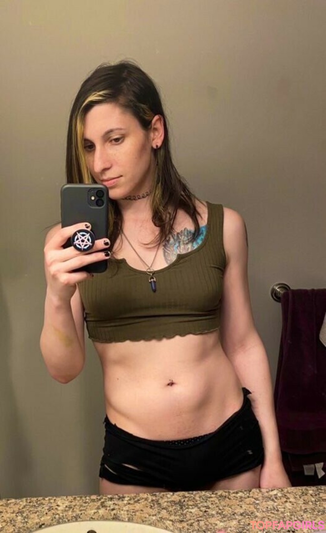 Photo nue de fuite OnlyFans de Devi Dionne #8 Photo nue de fuite OnlyFans de Devi Dionne #8