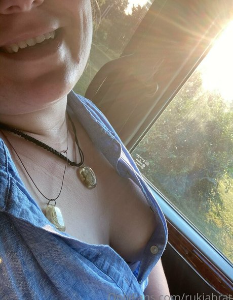 Photo nue de fuite OnlyFans de Rukiabrat