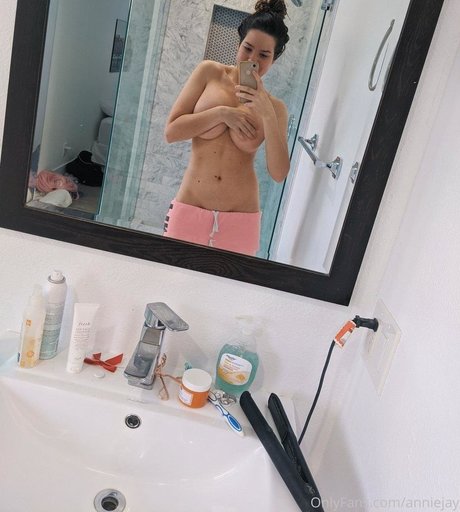 Photo nue de fuite OnlyFans de Anniejay