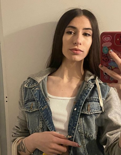Eva_innocent