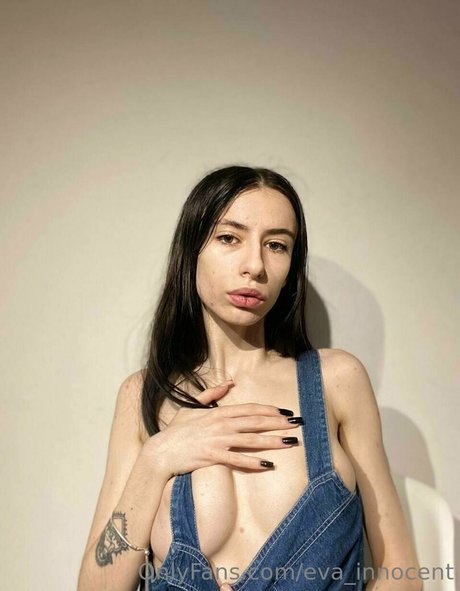 Eva_innocent