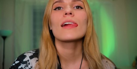 Photo nue de fuite OnlyFans de Sirius Eyes Asmr