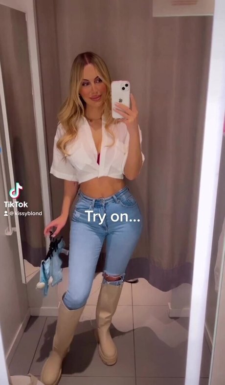 Chrissy_xoxo