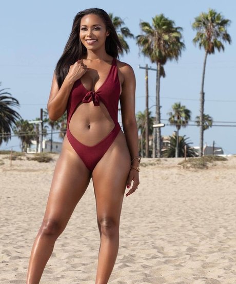 Brandi Rhodes