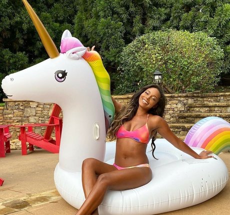 Brandi Rhodes