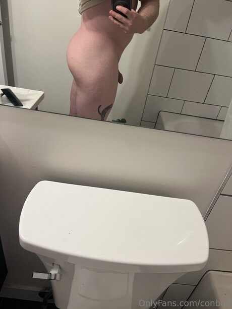 Photo nue de fuite OnlyFans de Conbud