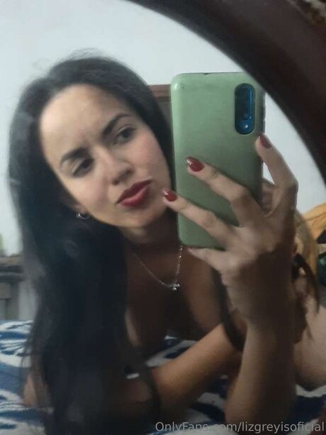 Photo nue de fuite OnlyFans de Lizgreyisoficial