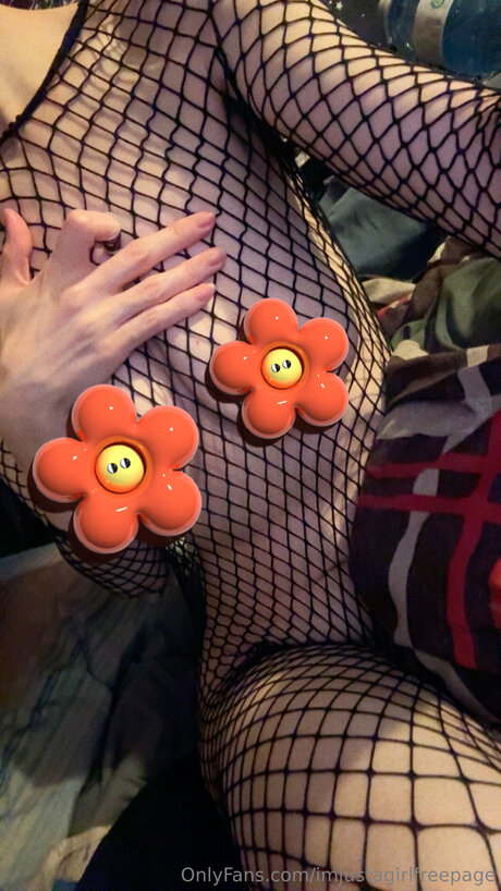 Photo nue de fuite OnlyFans de Imjustagirlfreepage