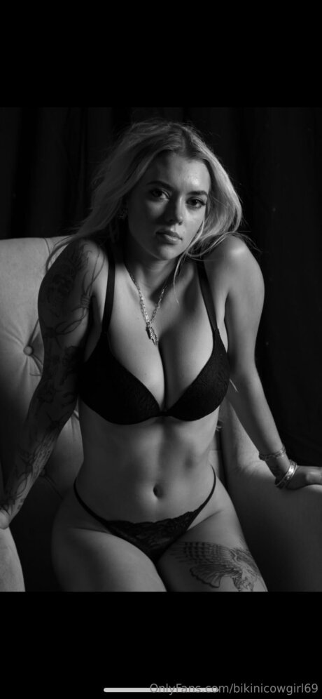 Bikinicowgirl69
