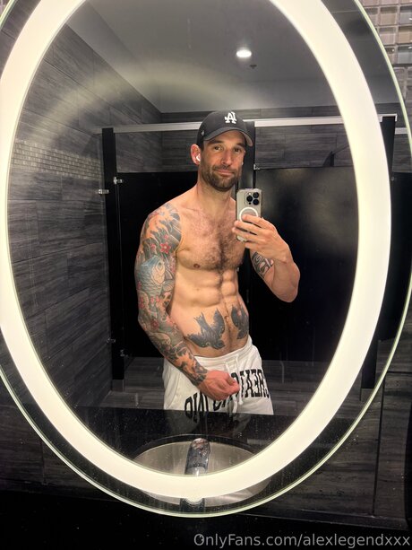 Photo nue de fuite OnlyFans de Alexlegendxxx