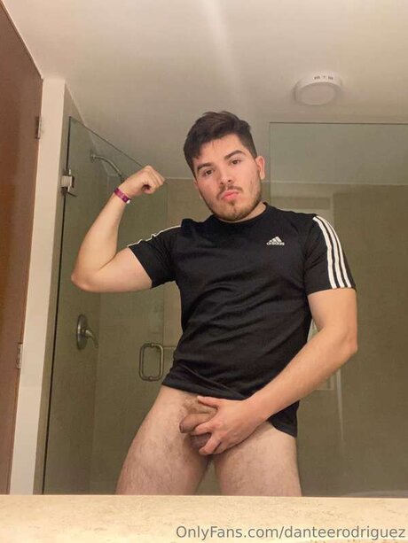 Photo nue de fuite OnlyFans de Danteerodriguez