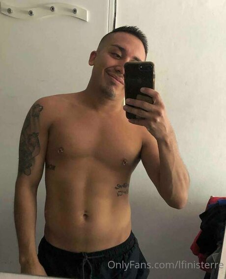 Photo nue de fuite OnlyFans de Lfinisterre