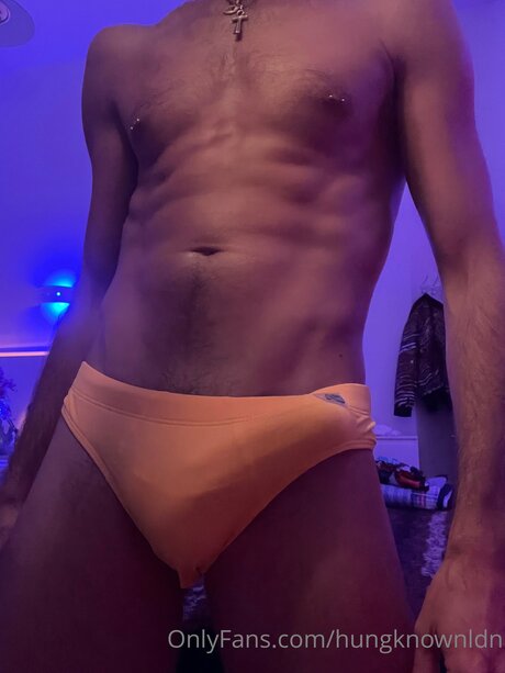 Photo nue de fuite OnlyFans de Hungknownldn