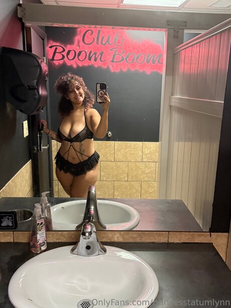 Photo nue de fuite OnlyFans de Princesstatumlynn