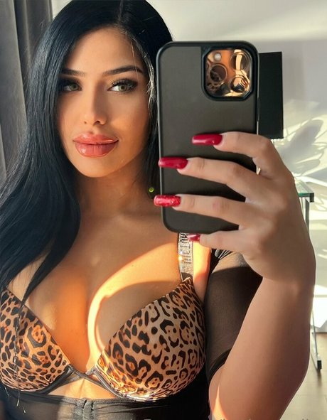 Photo nue de fuite OnlyFans de Jordananajjar