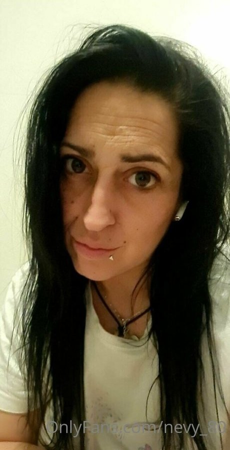 Photo nue de fuite OnlyFans de Nevy80