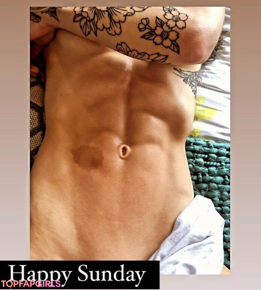 Photo nue de fuite OnlyFans de Lois Pacitto #30 Photo nue de fuite OnlyFans de Lois Pacitto #30