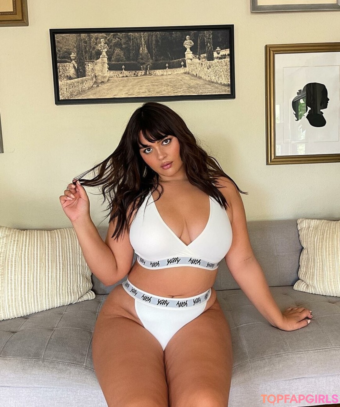 Photo nue de fuite OnlyFans de Bellaagolden #13 Photo nue de fuite OnlyFans de Bellaagolden #13