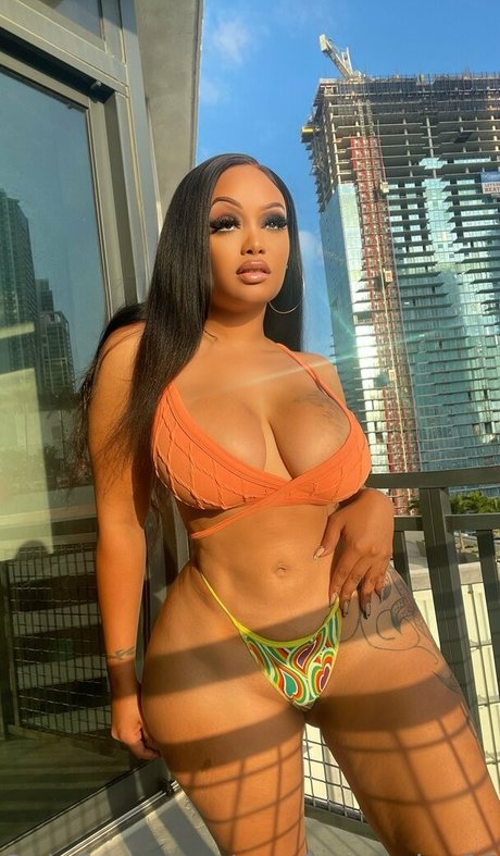 Ms_Fernandes25