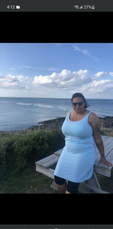 CurvyBeauty