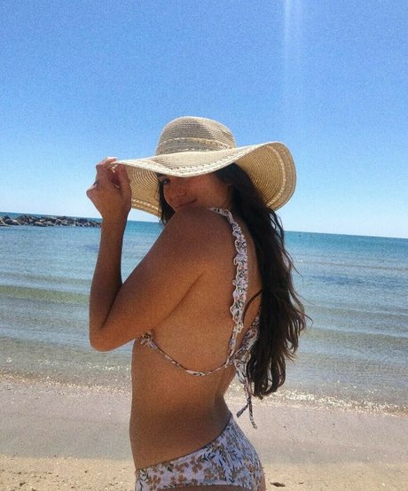 Photo nue de fuite OnlyFans de Ophelie Bau