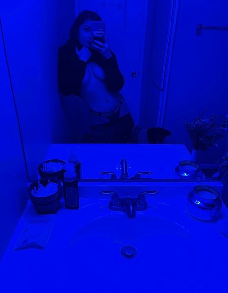 Photo nue de fuite OnlyFans de Sagegraybaby