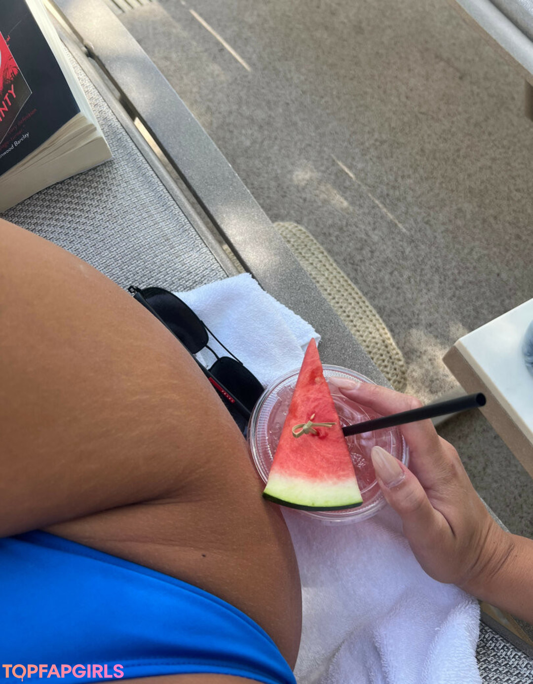 Photo nue de fuite OnlyFans de Lottie Loves Asmr #18 Photo nue de fuite OnlyFans de Lottie Loves Asmr #18