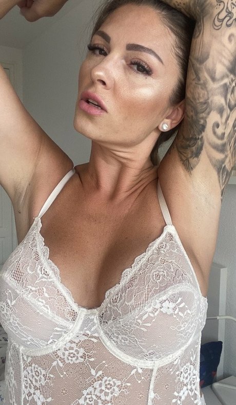 Photo nue de fuite OnlyFans de Sarah Step Mommy