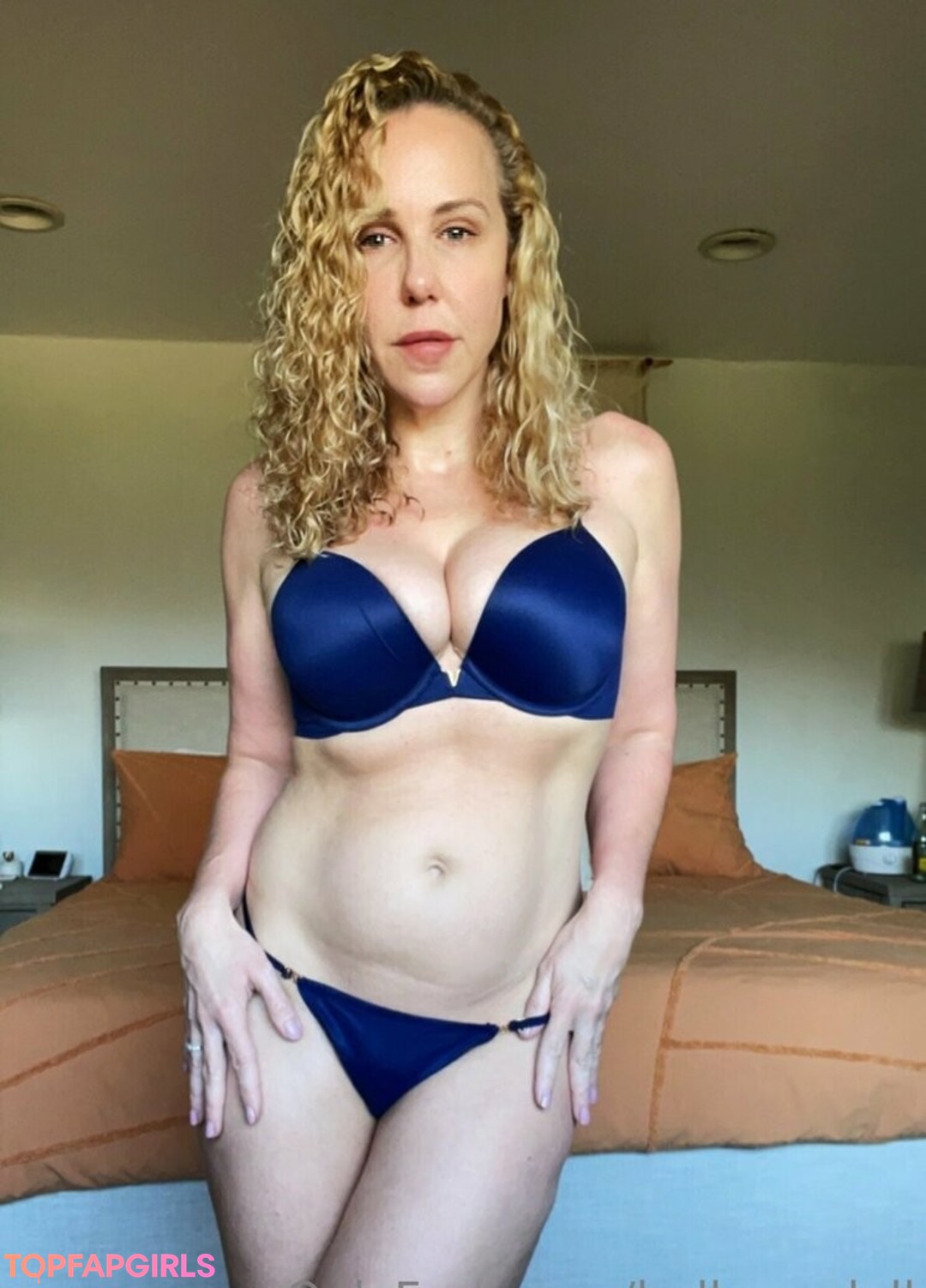 Photo nue de fuite OnlyFans de Hollyrandall #1007