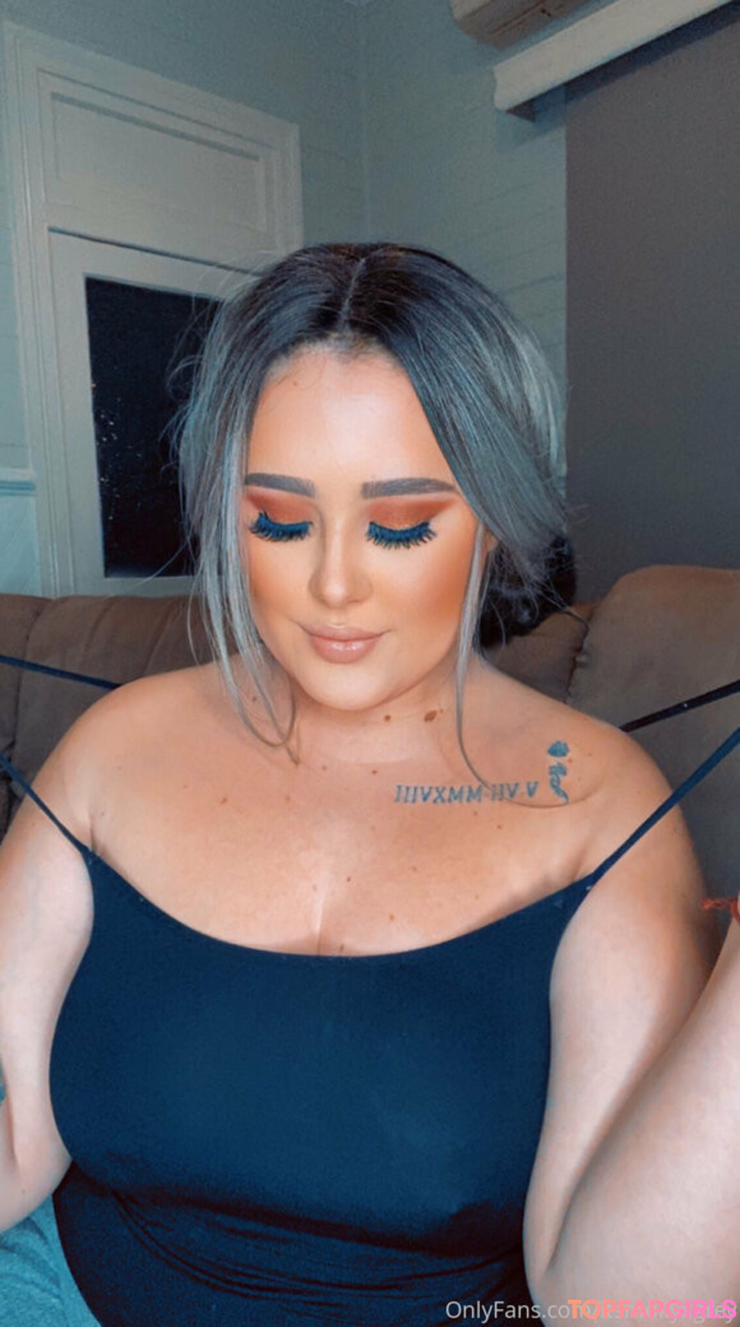 Photo nue de fuite OnlyFans de Mollygreypreviews #29 Photo nue de fuite OnlyFans de Mollygreypreviews #29