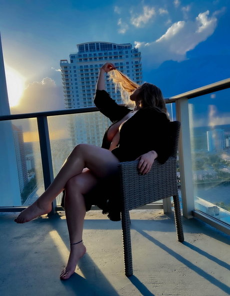 Nena May