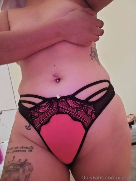 Photo nue de fuite OnlyFans de Xunyen