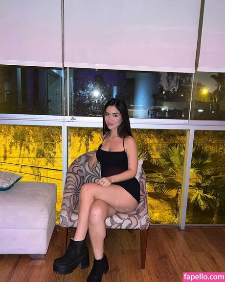 Maricel Freire Hotwife