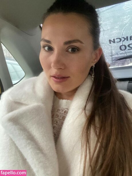 Ekaterina_naturally