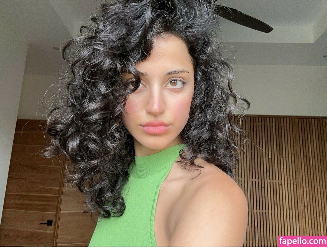 Photo nue de fuite OnlyFans de Melodymelowo #12 Photo nue de fuite OnlyFans de Melodymelowo #12