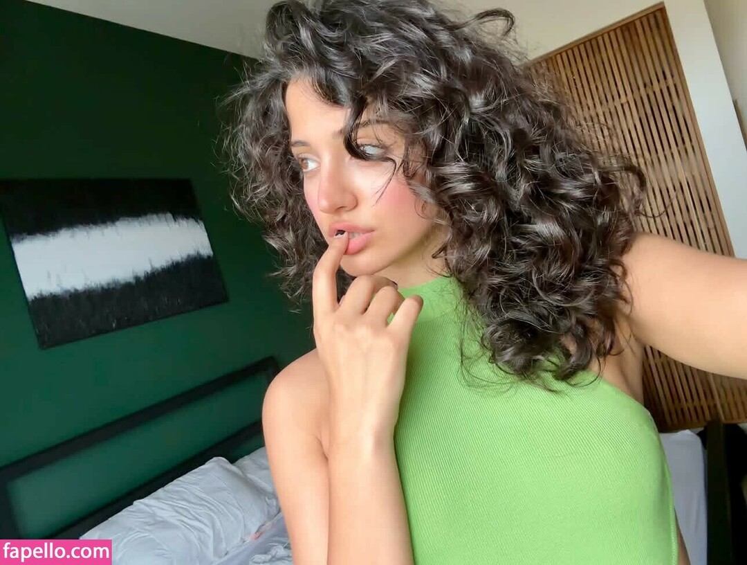 Photo nue de fuite OnlyFans de Melodymelowo #13 Photo nue de fuite OnlyFans de Melodymelowo #13
