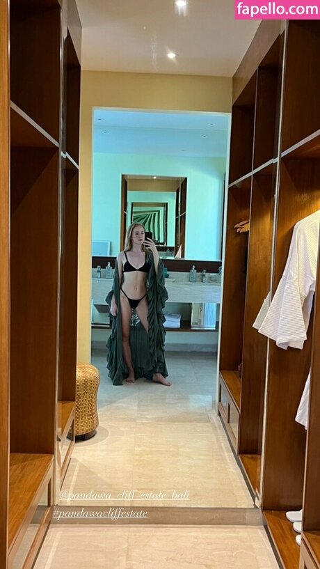 Photo nue de fuite OnlyFans de Gina Stiebitz