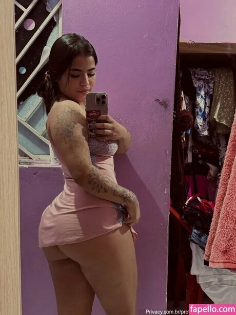 Photo nue de fuite OnlyFans de Crystalzinha12