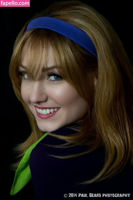 Velma  Daphne Cosplay